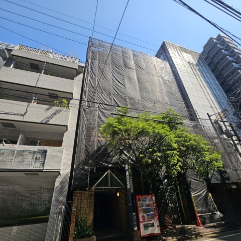 福岡市の大規模マンション　改修用足場