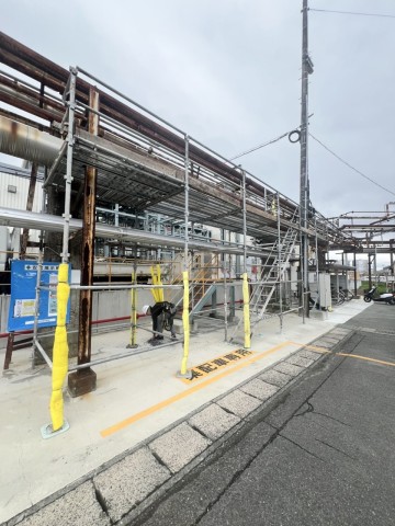 福岡県大牟田市の工場配管用改修足場