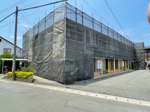 福岡県朝倉市牛木某アパート　鳥害対策用足場