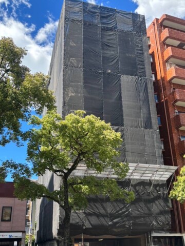 福岡市早良区某マンション　大規模改修工事用足場