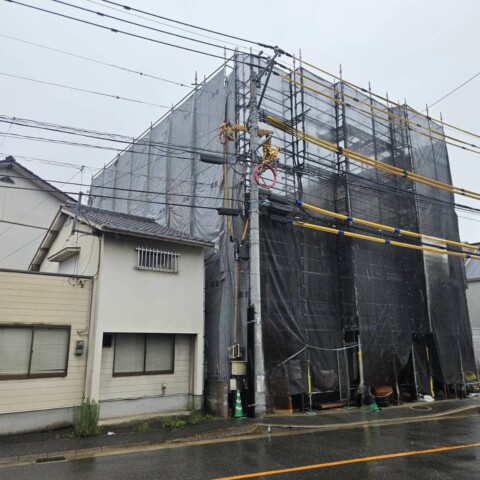 福岡市早良区室見　某新築ビル足場