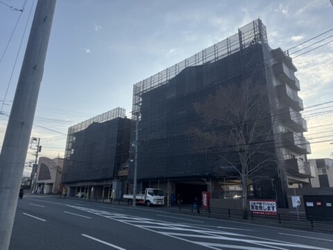 福岡市城南区某マンション　部分修繕工事用足場