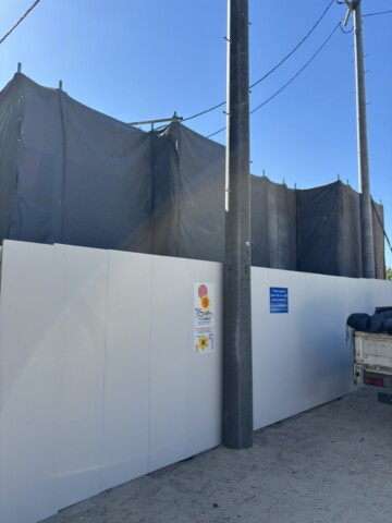 福岡市早良区　某小学校解体用足場