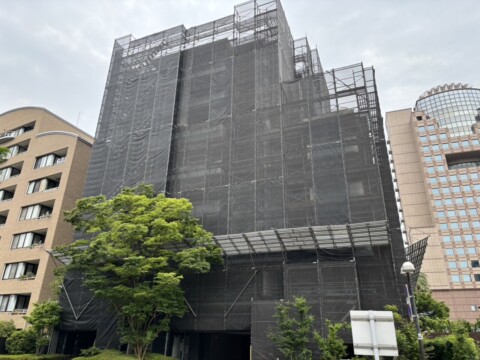 福岡市早良区某マンション　大規模改修工事用足場