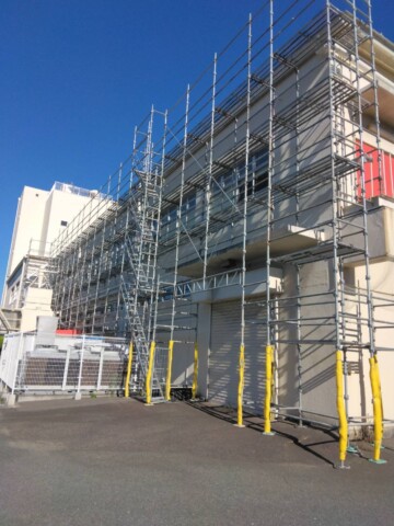 福岡県古賀市古賀某工場　補修用足場