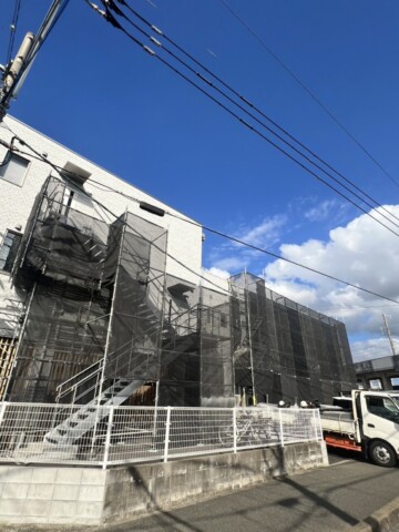 福岡市東区某流通センター　部分塗装用足場