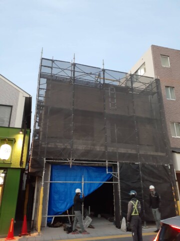 福岡県太宰府市某ビル　外壁改修工事用足場