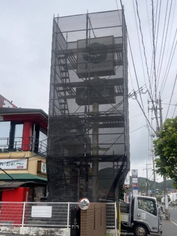 福岡県福岡市某店舗　看板更新用足場