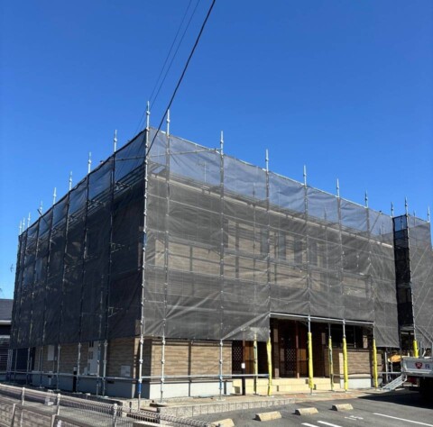 福岡県福岡市　鳥害対策用足場