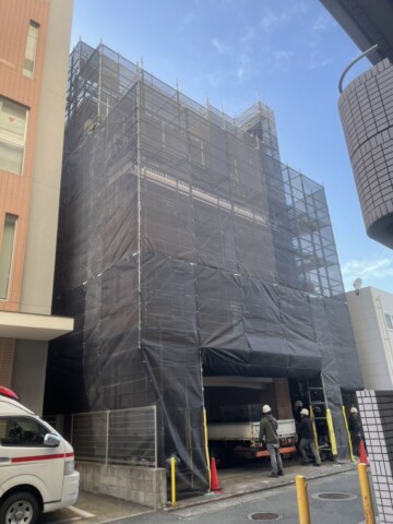 福岡県福岡市早良区某マンション　外壁改修工事用足場