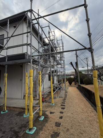 福岡県福津市某工場　階段屋根修繕工事用足場