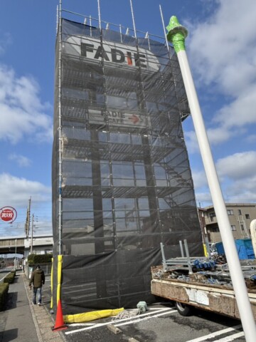 山口県下関市某テナント　看板改修工事用足場