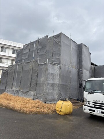 福岡県福岡市南区某施設解体工事用足場