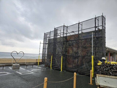 福岡県古賀市某施設　看板塗り替え工事用足場
