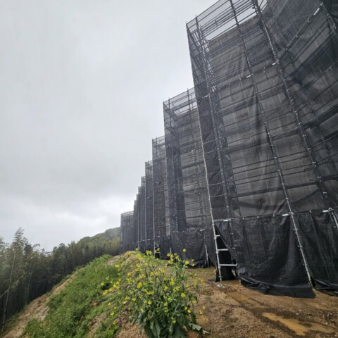 福岡県糸島市某ホテル　大規模改修工事用足場