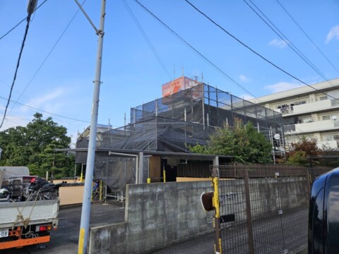 福岡県春日市某住宅　外壁改修工事用足場