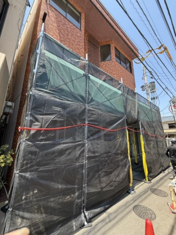 福岡県福岡市早良区某ビル　テント撤去用足場