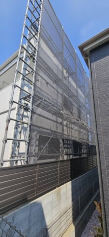 福岡県福岡市博多区某事務所　シール打ち替え工事用足場