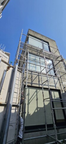 福岡県福岡市中央区某店舗　漏水工事用部分足場