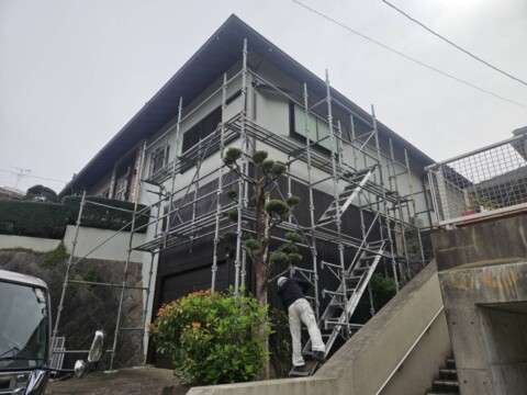 福岡県福岡市南区某住宅部分修繕工事用足場