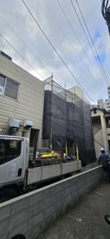 福岡県福岡市早良区某住宅　改修工事用足場