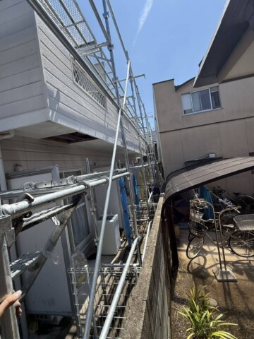 福岡県福岡市城南区某アパート　バルコニー修繕工事用足場