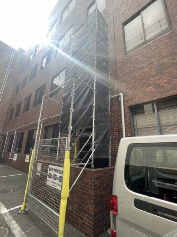 福岡県福岡市早良区某施設　部分修繕工事用足場