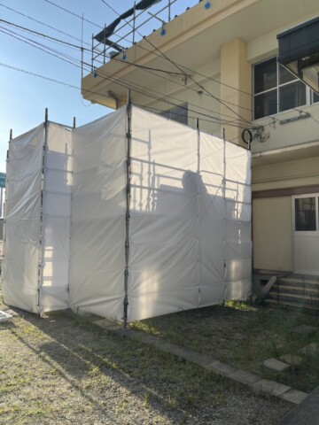 福岡県福岡市南区某小学校　屋根張替工事用足場