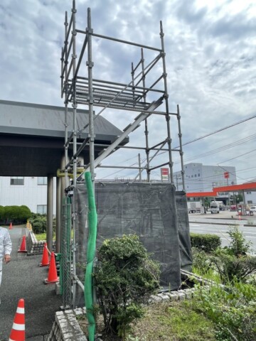 福岡県福岡市東区某会社　屋根防水工事用昇降足場