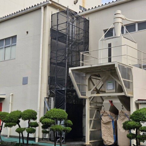 福岡県古賀市某工場　排気ダクト修繕工事用足場