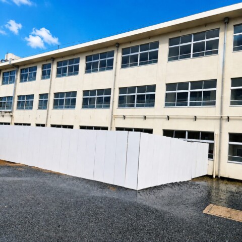 福岡県福岡市東区某中学校　工事用仮囲い
