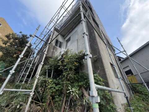 福岡県福岡市某住宅　部分修繕工事用足場