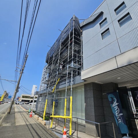 福岡県糟屋郡某会社　部分修繕工事用足場