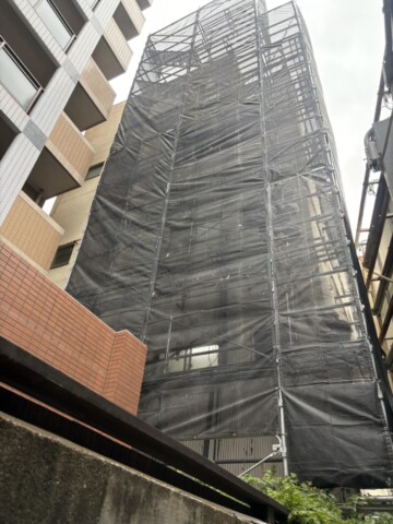 福岡県福岡市中央区某アパート　外壁部分修繕工事用足場