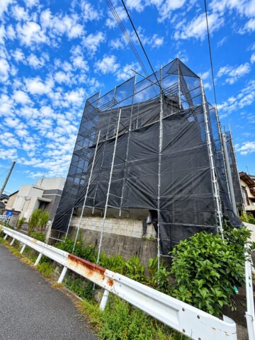 福岡県福岡市某住宅　外壁塗装工事用足場