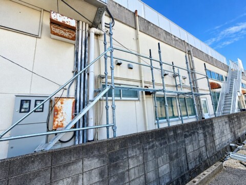 福岡県糸島市某会社　換気扇取り替え工事用足場