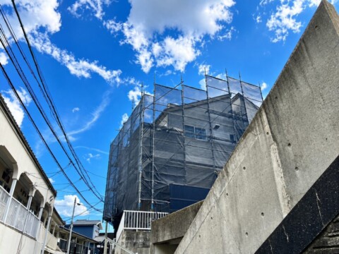 福岡県福岡市南区某アパート　外壁改修工事用足場