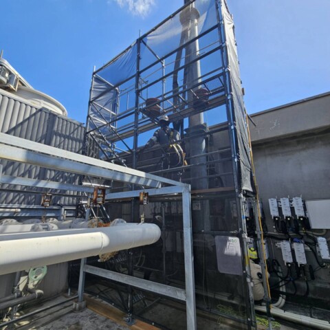福岡県福岡市中央区某ホテル　基地局増設工事用足場